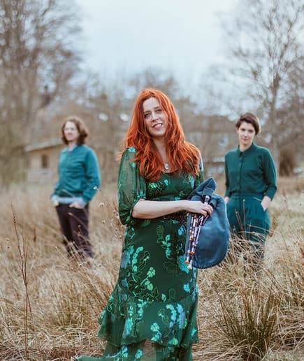 Kathryn Tickell & The Darkening